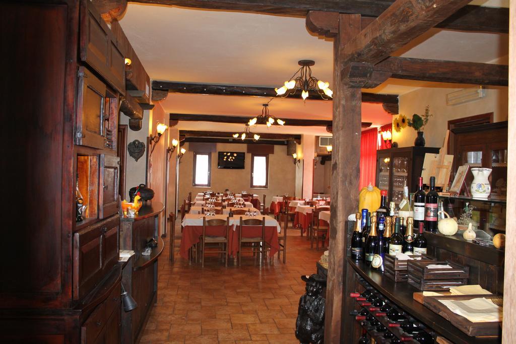 Hotel Sette E Mezzo 카스텔루치오 수페리오레 외부 사진