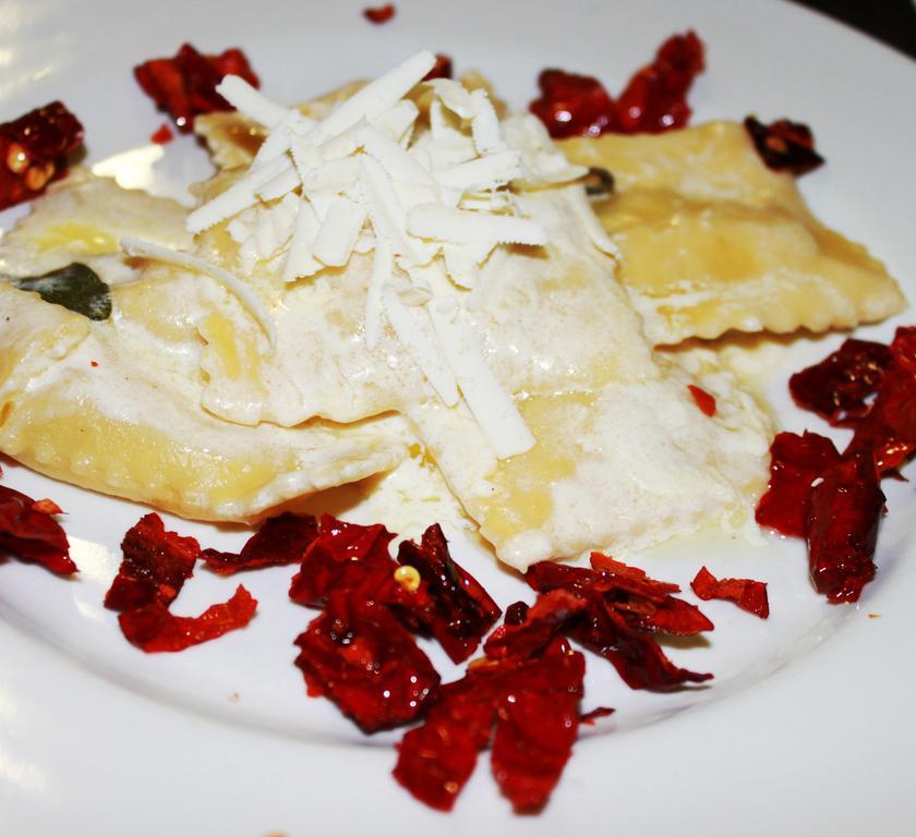 Hotel Sette E Mezzo 카스텔루치오 수페리오레 외부 사진