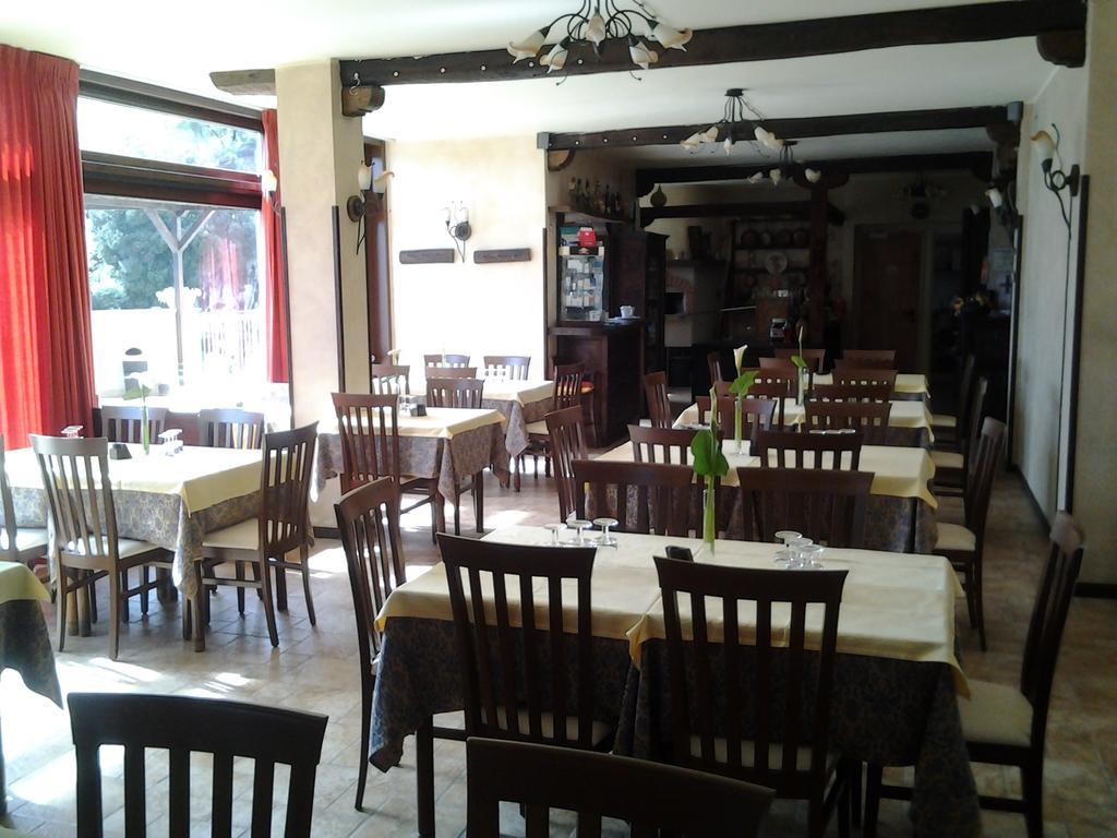 Hotel Sette E Mezzo 카스텔루치오 수페리오레 외부 사진